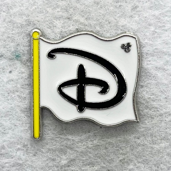 Disney Jewelry - 🔮 5/$25 Disney 'D' Logo Flag Pin